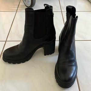 Veronica Beard boot